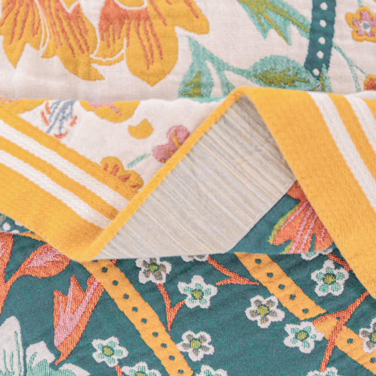 Refresh Flower Leaf Cotton Gauze Quilt - image 4