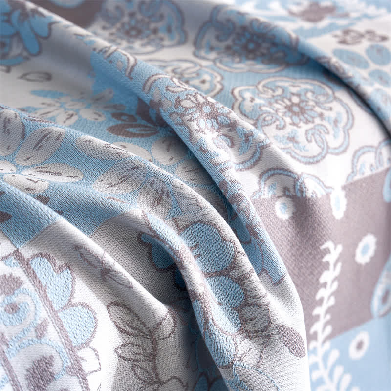 Paisley Lyocell Fiber Lightweight Soft Quilt - image 4