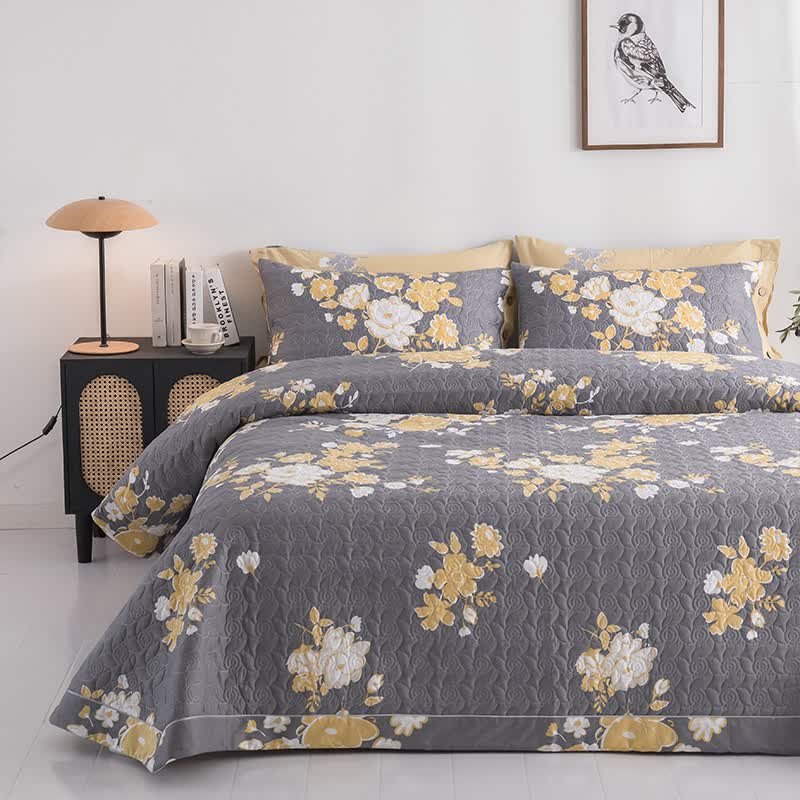 Luxurious Floral Print Cotton Quilt - image 2