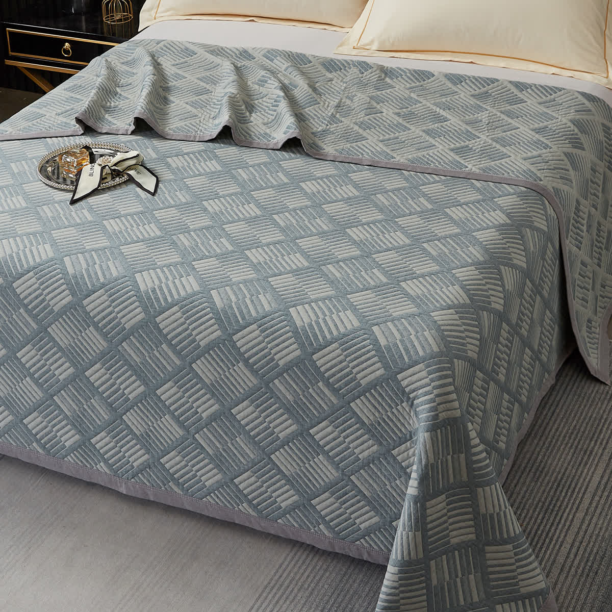 Geometric Diamond Grid Cotton Yarn-dyed Quilt - image 5