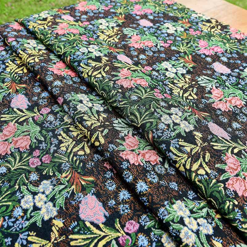 Retro Floral Branch Scalloped Edge Tablecloth - image 5