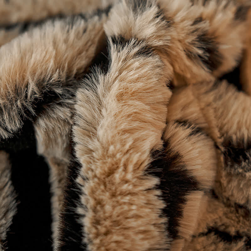 Ownkoti Jacquard Geometric Fleece Throw Blanket - image 16