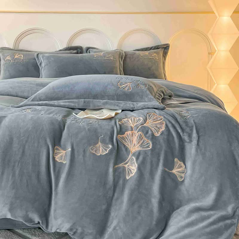 Ginkgo Leaf Embroidered Plush Bedding Set(4PCS) - Gray - King - image 7