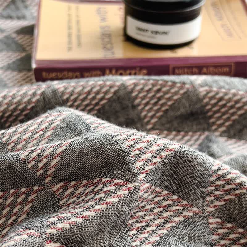 Geometric Triangle Cotton Gauze Quilt Blanket - image 4