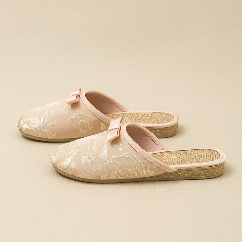 Embroidery Linen Slippers with Closed Toe - image 11
