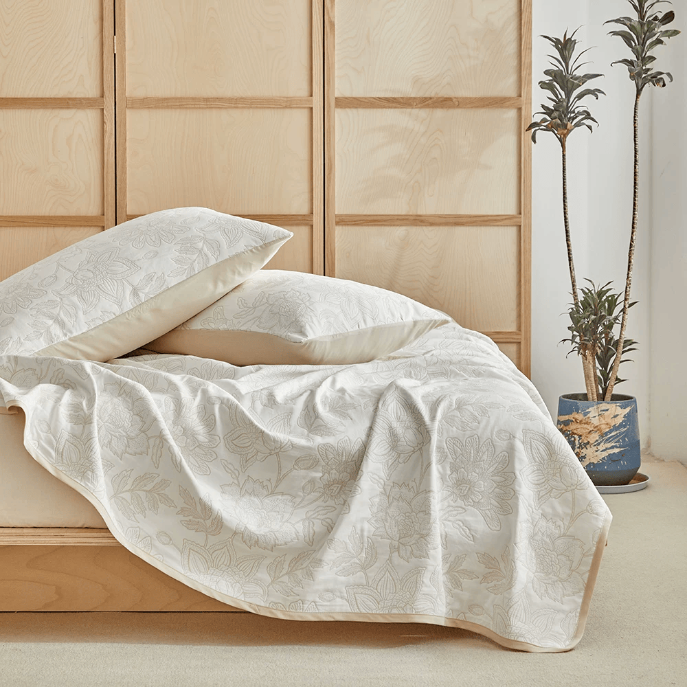 Elegant Cotton Peony Jacquard Bedding Set - image 1
