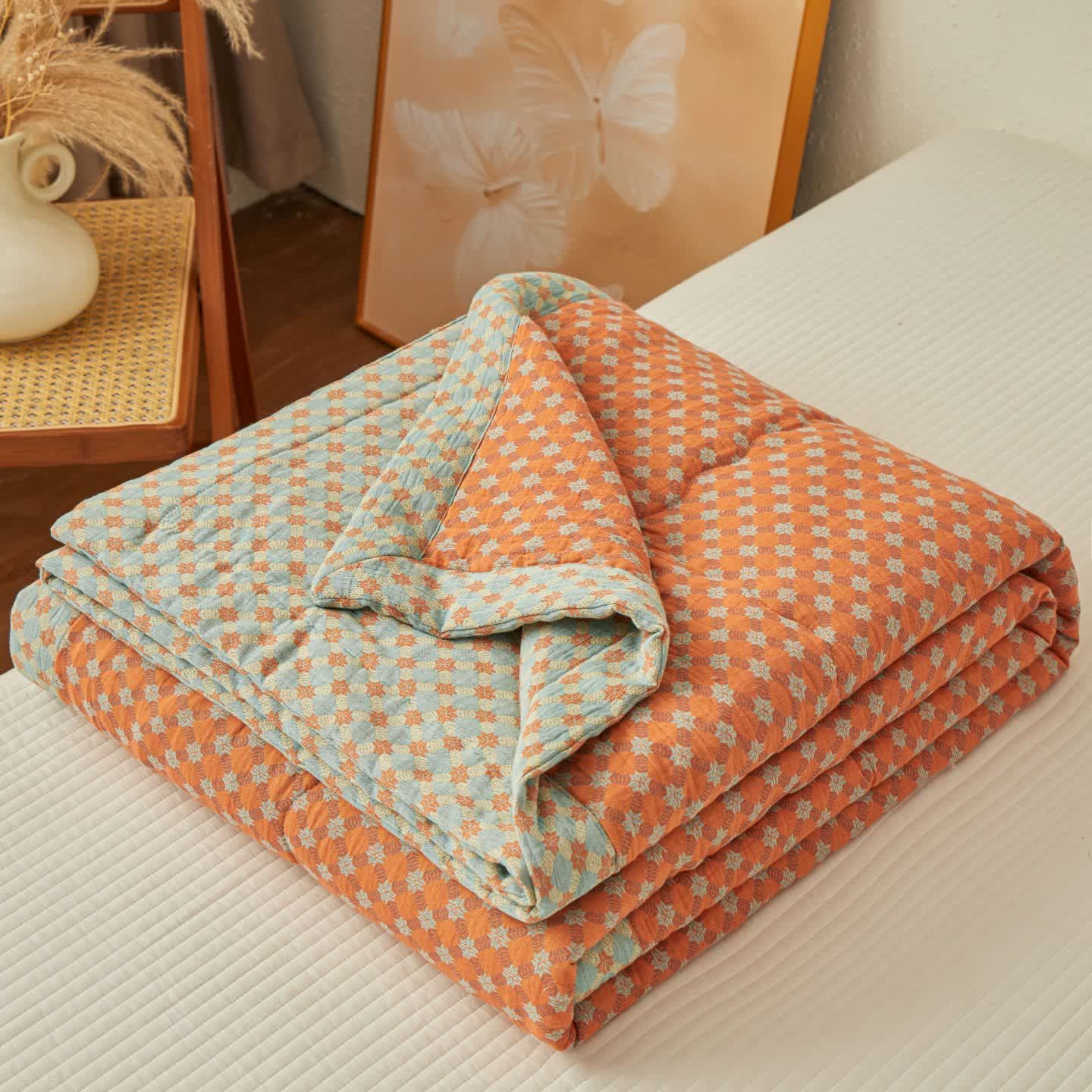 Yarn-Dyed Jacquard Muslin Reversible Quilt - image 6