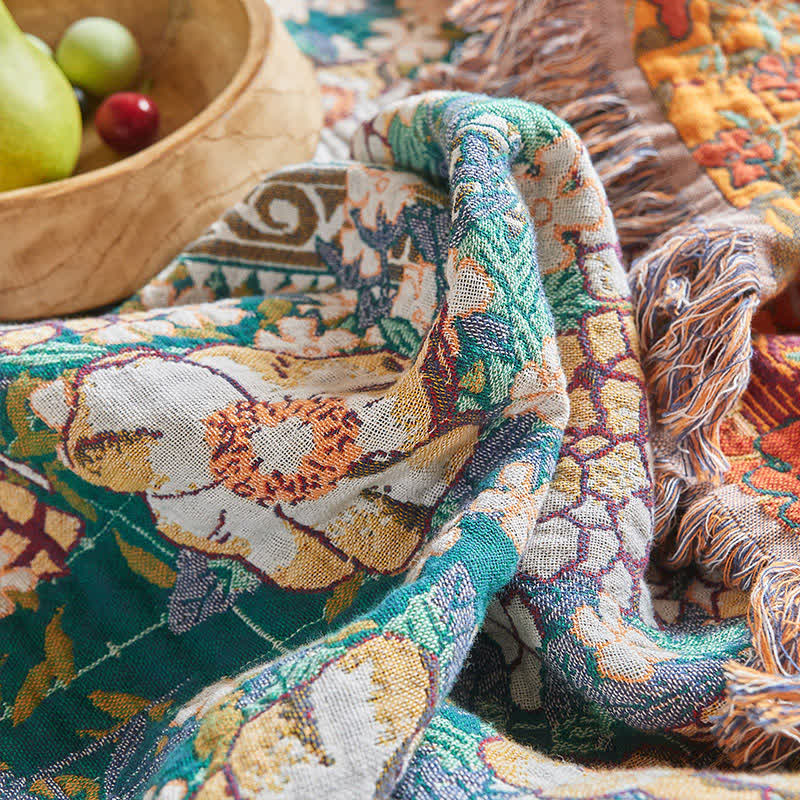 Reversible Botanical Muslin Quilt with Retro Fringe - image 5