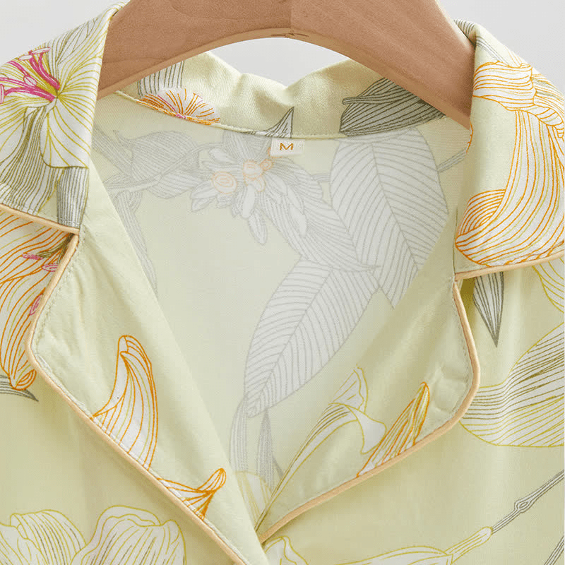 Lily Flower Breathable V-neck Short Loungewear  - image 2