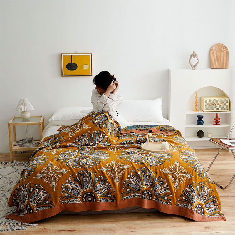 Flower Cotton Gauze Quilt Reversible Blanket - image 1