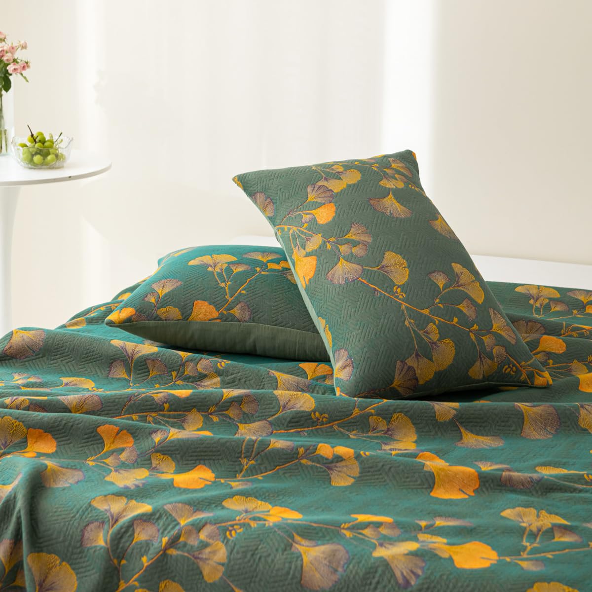 Ginkgo Leaf Jacquard Cotton Reversible Quilt - Green & Orange - 2PCS Pillowcases: 19" x 29" - image 3