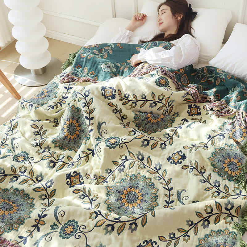 Cotton Gauze Floral Reversible Tassel Quilt - Dark Green & Beige - Queen - image 0