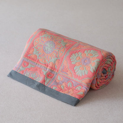 Luxious Jacquard Floral Cotton Gauze Quilt - image 9