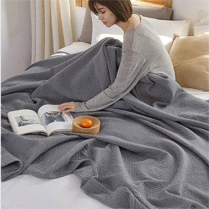 Solid Grid Print Cotton Reversible Quilt - image 2