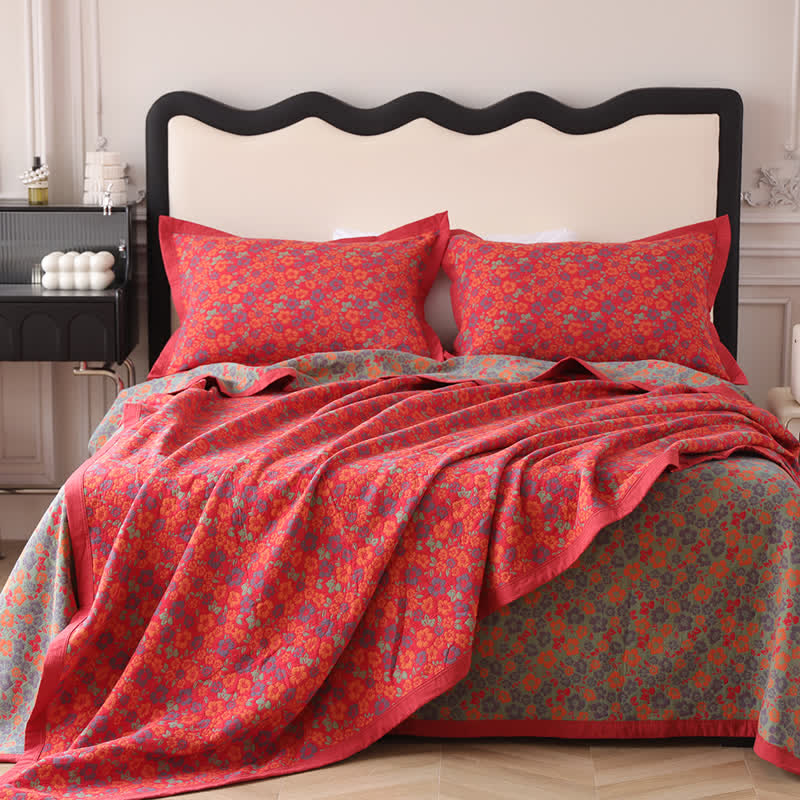 Floral Jacquard Cotton Gauze Reversible Quilt - Quilt with 2pcs Pillowcases - Red & Green - King - image 8