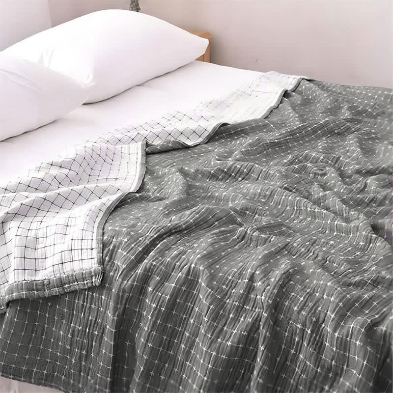 Simple Grid Cotton Gauze Lightweight Quilt - image 3