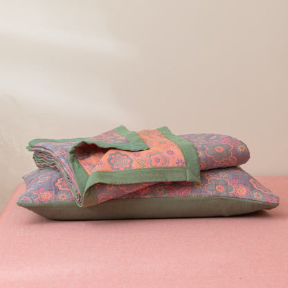 Flower Jacquard Cotton Gauze Reversible Quilt - image 5