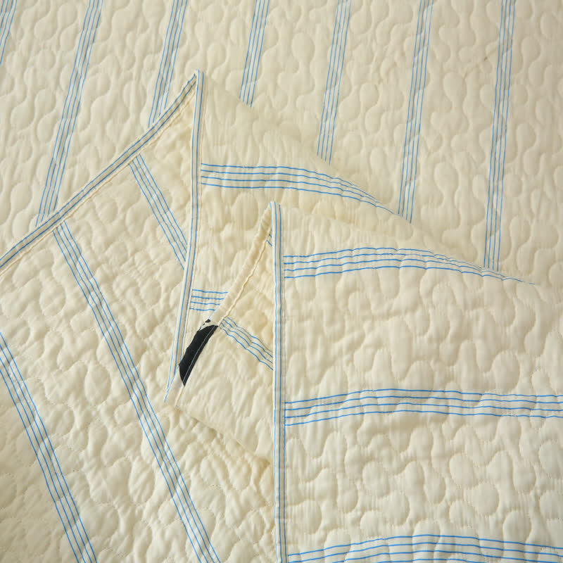 Pure Cotton Black Cat Soft Reversible Quilt - image 9