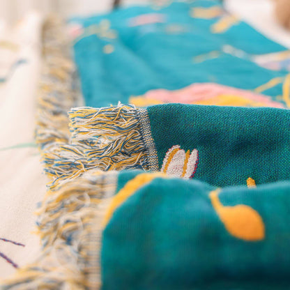 Cotton Gauze Pastoral Bird Tassel Quilt  - image 6