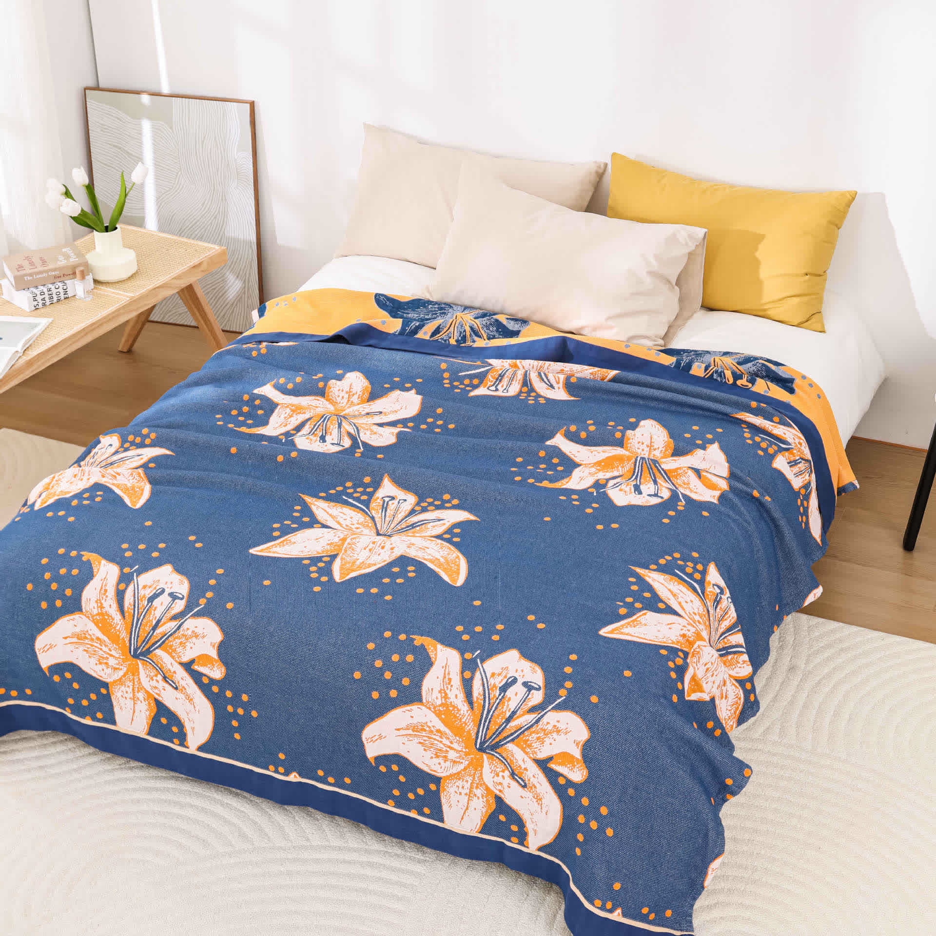 Pastoral Lily Lightweight Soft Quilt - Queen - image 1