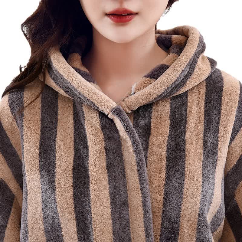 Modern Line Comfy Fleece Hooded Bathrobe - image 5