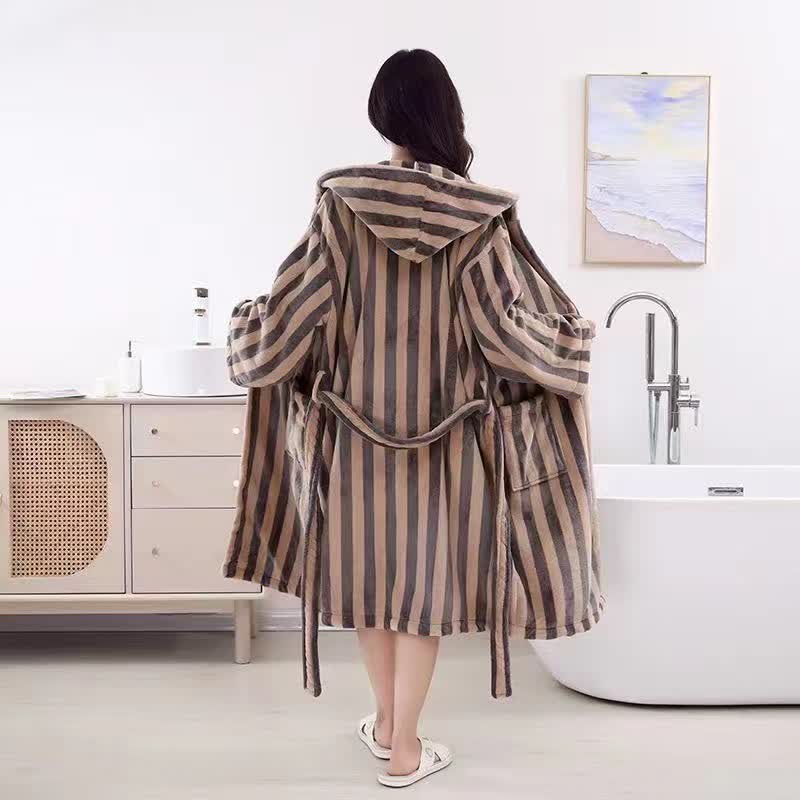 Modern Line Comfy Fleece Hooded Bathrobe - image 4
