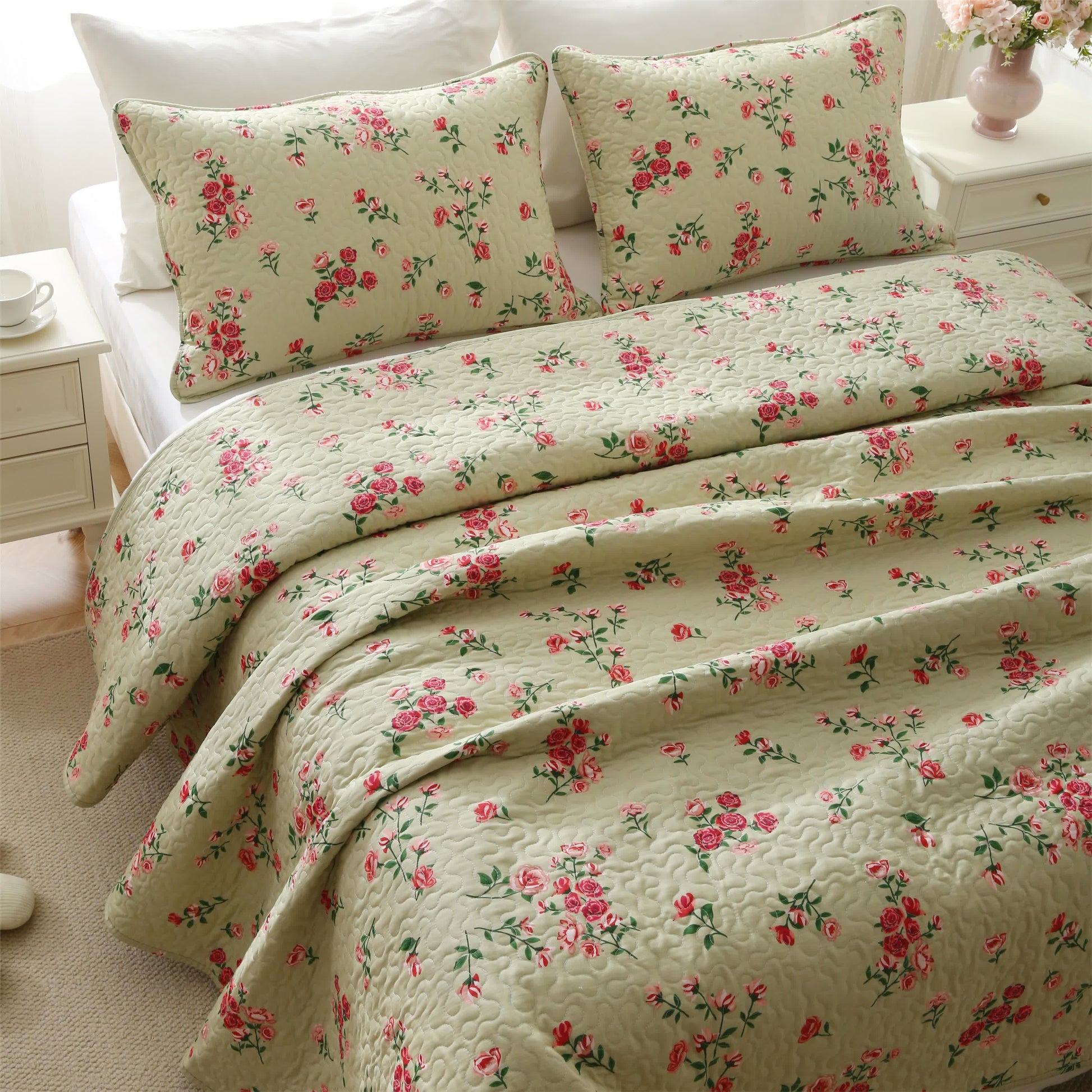 Elegant Rose Quilted Cotton Bedding - image 5