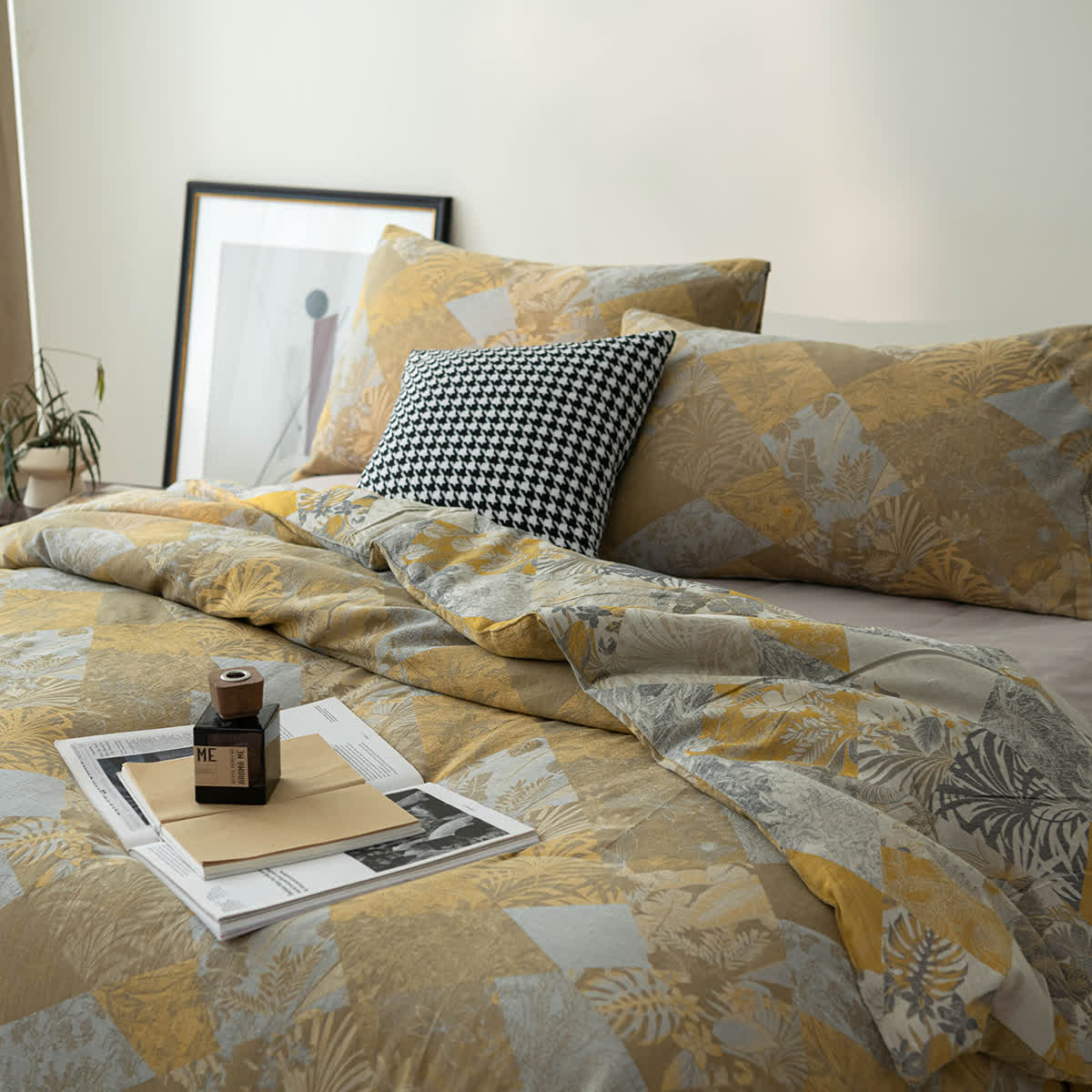 Luxurious Pastoral Cotton Gauze Bedding  - image 1