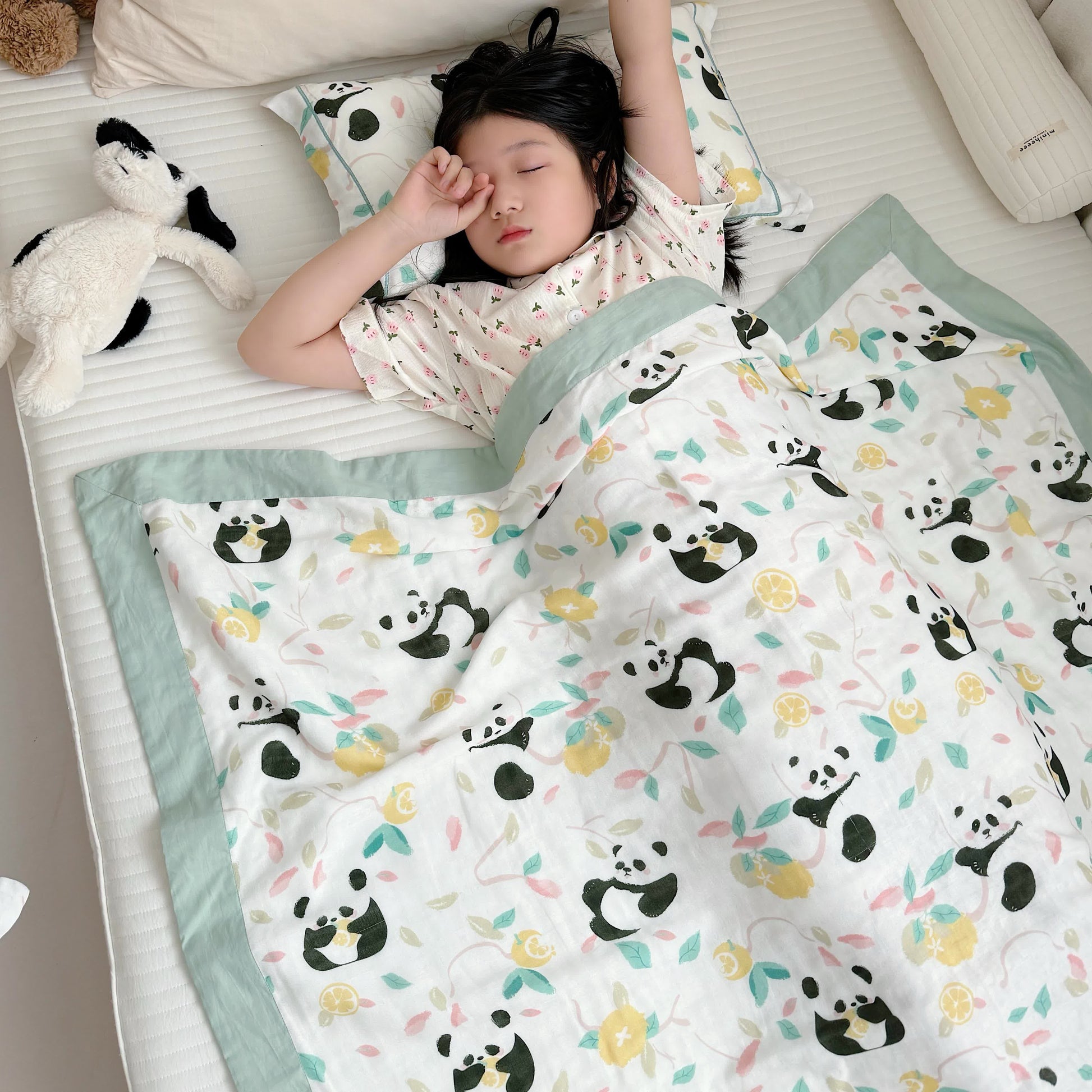 Panda Bamboo Fiber Baby Toddler Quilt - image 1