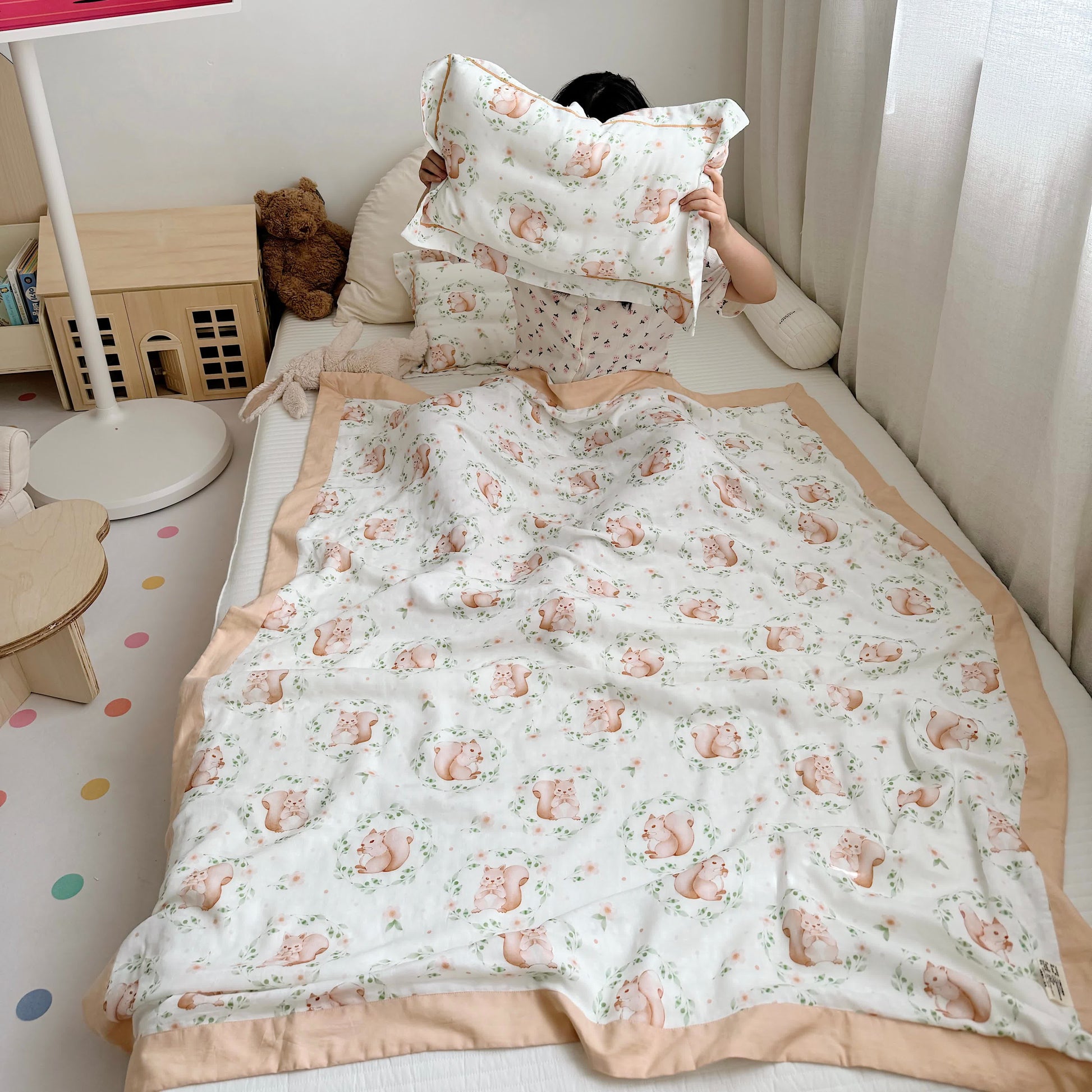 Squirrel Bamboo Fiber Baby Toddler Quilt - Quilt with 1pc Pillowcase - Twin - image 0