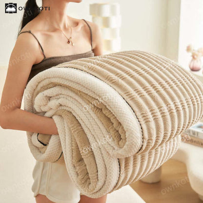 Jacquard Wave Texture Fleece Blanket - image 4