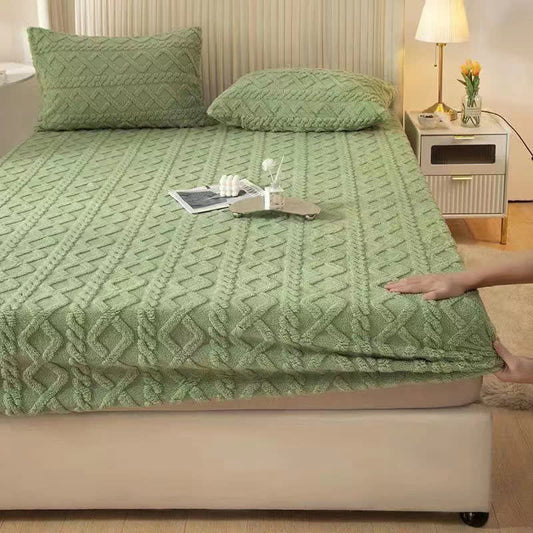 Solid Color Diamond Texture Fleece Fitted Sheet - Grass Green - 2pcs Pillowcases - 19" x 29" - image 0