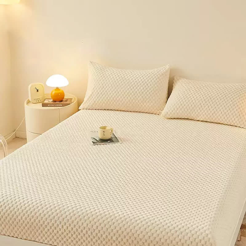 Warm Fleece Solid Color Fitted Sheet - image 1