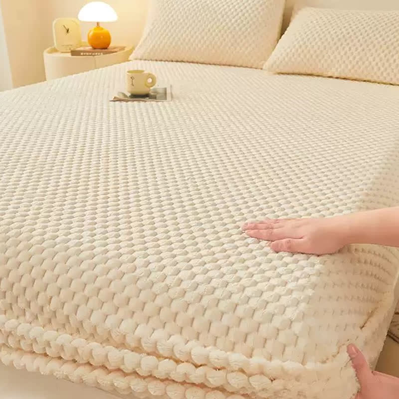 Warm Fleece Solid Color Fitted Sheet - image 2