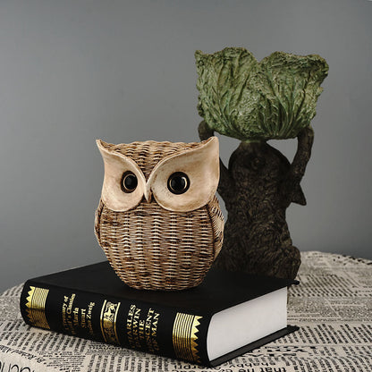 Resin Owl Home Decor Ornament - 12cm x 7.5cm x 14cm - image 0