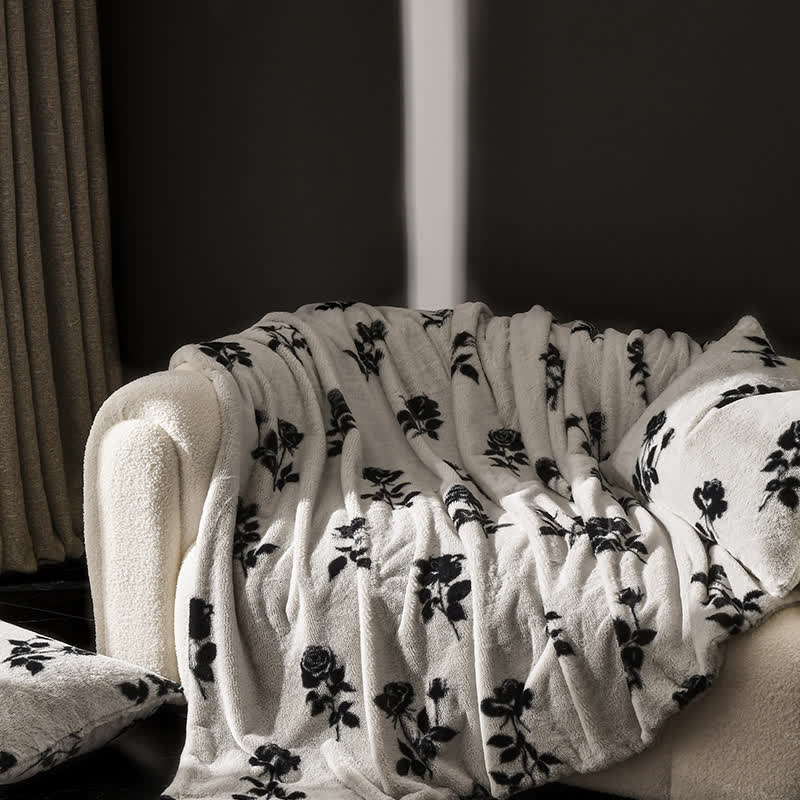 Retro Rose Velvet Warm Throw Blanket - image 5
