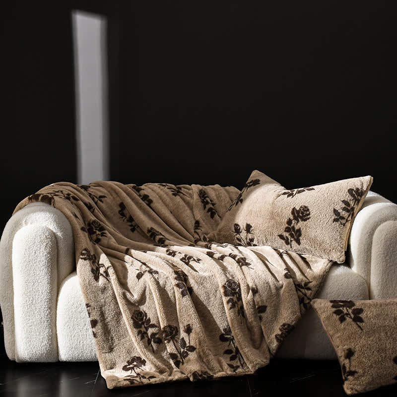 Retro Rose Velvet Warm Throw Blanket - image 12
