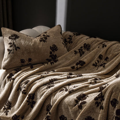 Retro Rose Velvet Warm Throw Blanket - image 13