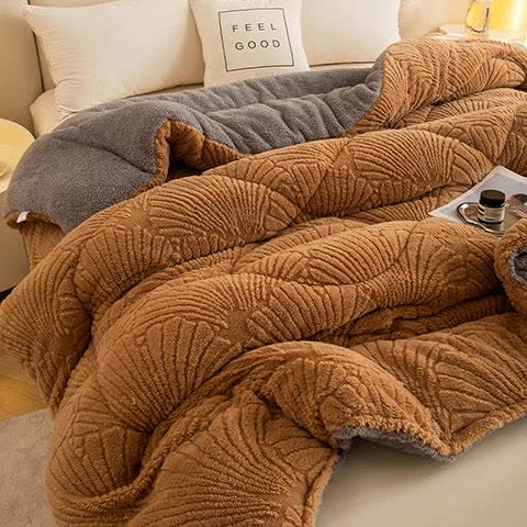 Sherpa Jacquard Ginkgo Leaf  Blanket with Quilt Core - image 9