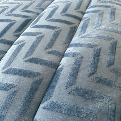 Sherpa Warm Throw Blanket with Quilt Core - image 20