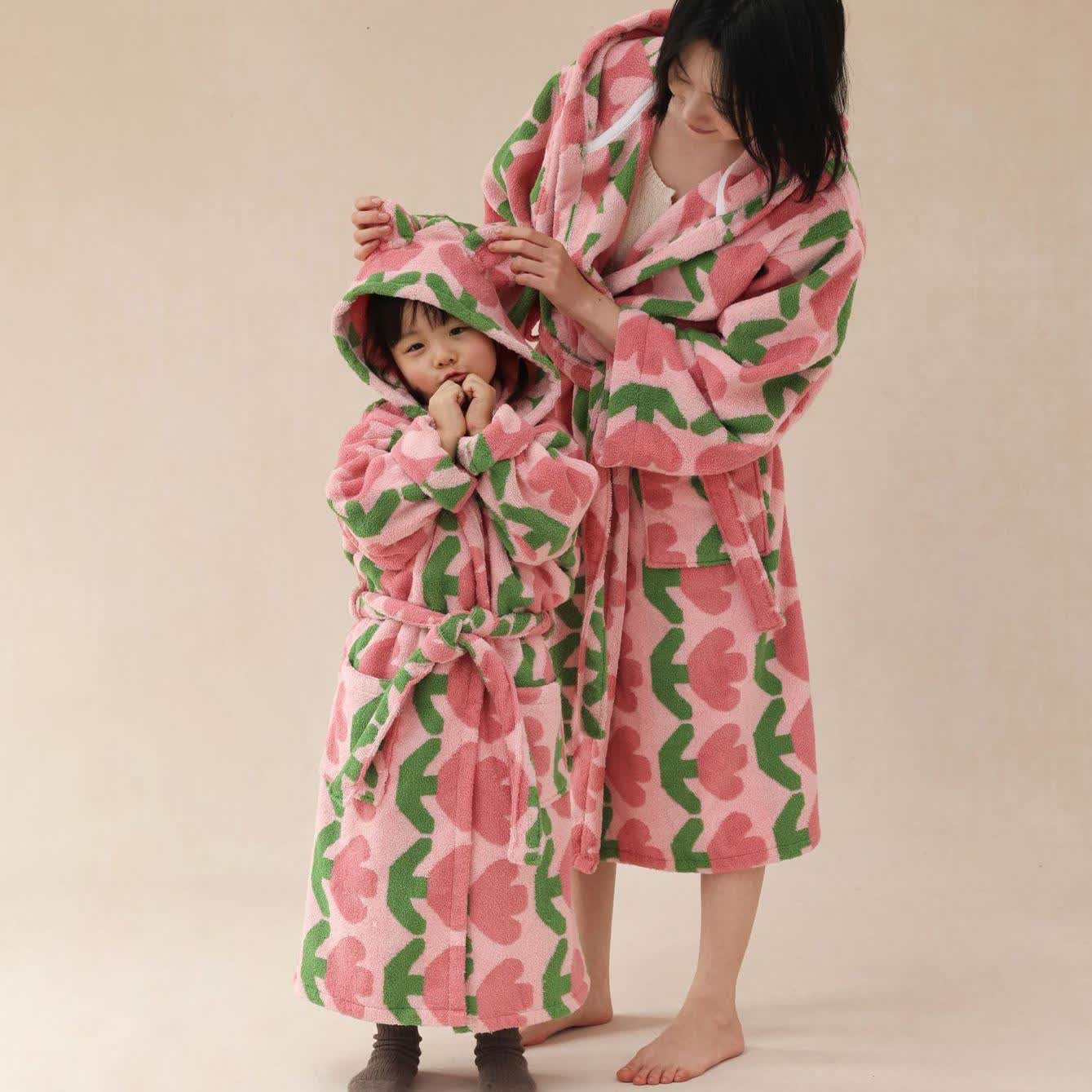Pure Cotton Rural Tulip Hooded Bathrobe - image 1
