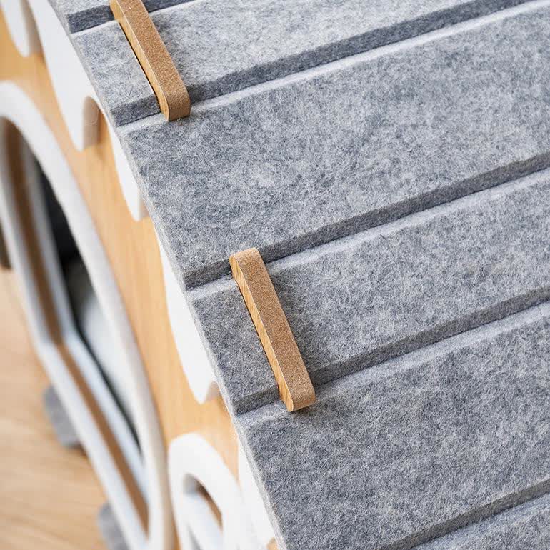 Simple Enclosed Assembled Pet Bed - image 2