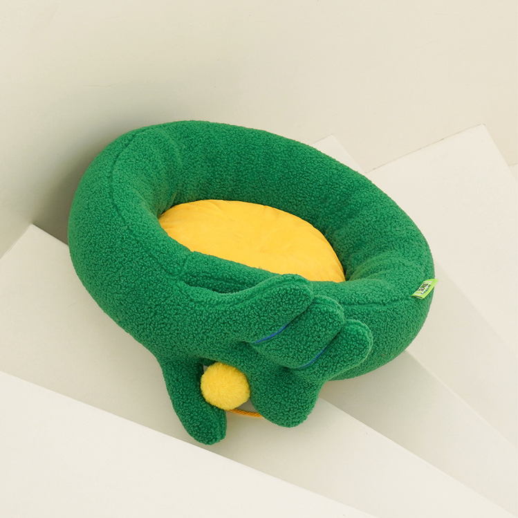 Finger Gesture Winter Warm Cat Bed - image 11