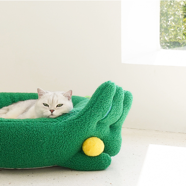 Finger Gesture Winter Warm Cat Bed - image 13