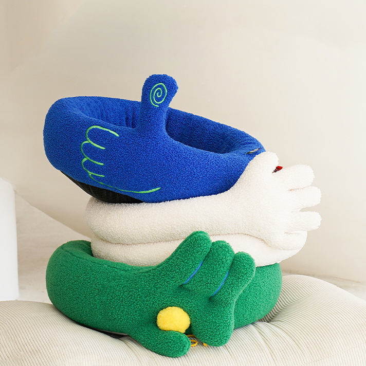 Finger Gesture Winter Warm Cat Bed - image 1