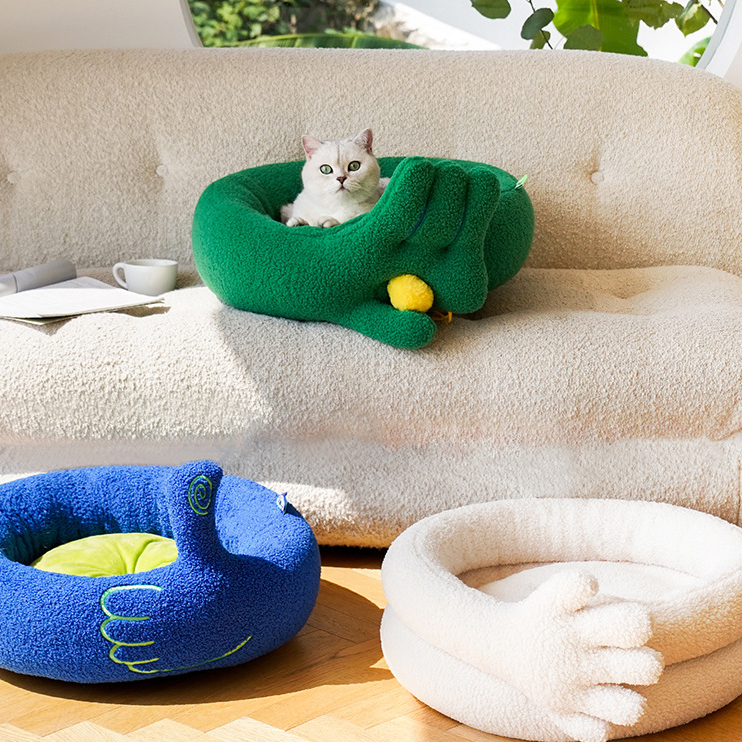 Finger Gesture Winter Warm Cat Bed - image 0