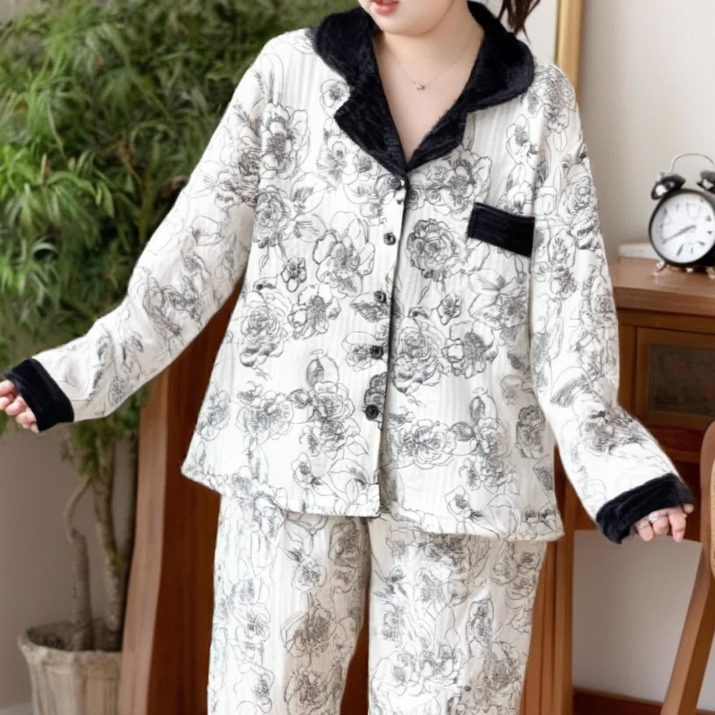 Plus Size Soft Breathable Pastoral Pajama Set - image 6