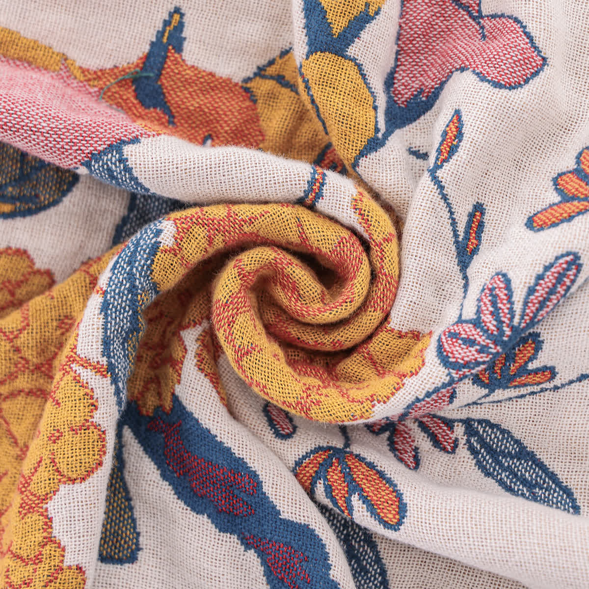 Blossoming Flower Cotton Gauze Lightweight Quilt - image 4