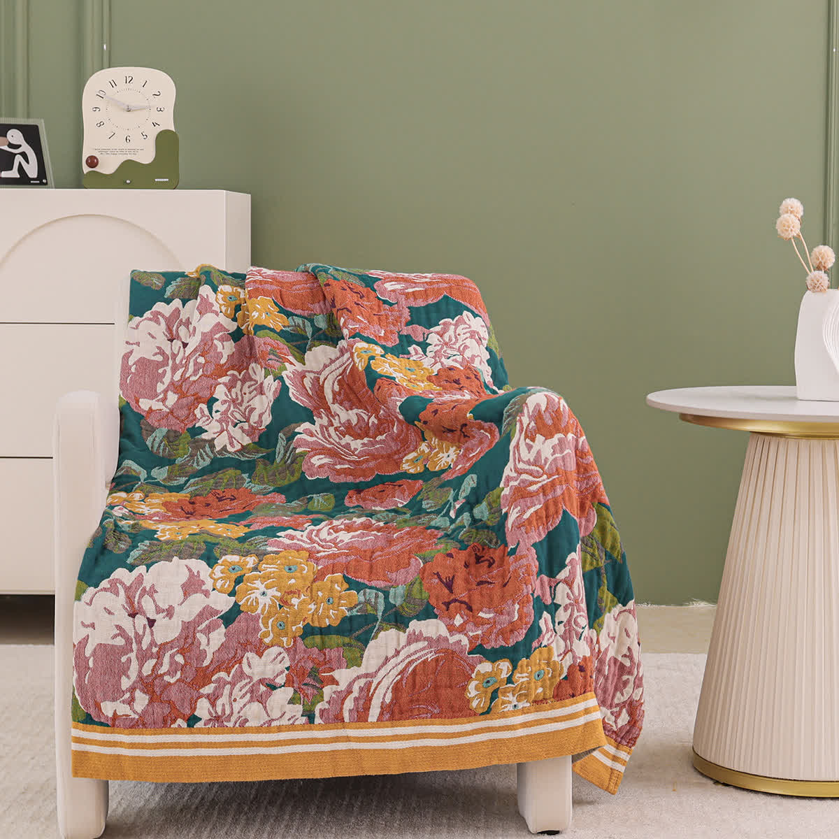 Elegant Bright Rose Cotton Gauze Quilt - image 2