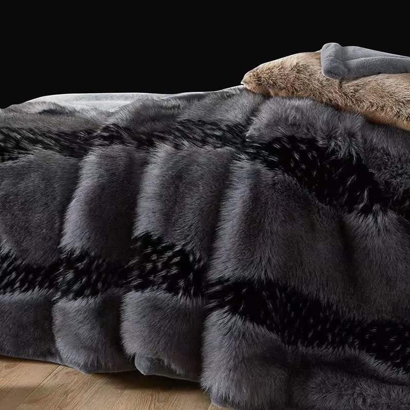 Luxurious Winter Faux Fur Throw Blanket - image 6